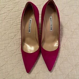 Manolo Blahnik Fuchsia Pink Heels.